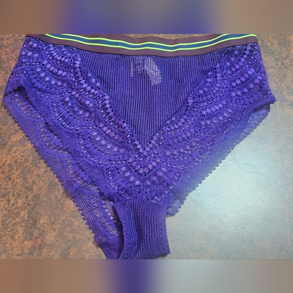 Victoriaβs Secret high waisted cheekini panty